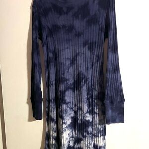 Tie-Dye Long Sleeve Dress